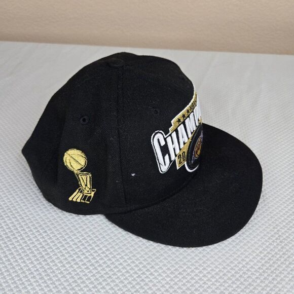 Los Angeles Lakers NBA 2020 Champions Black Adjustable Snapback Hat New Era - Picture 4 of 7